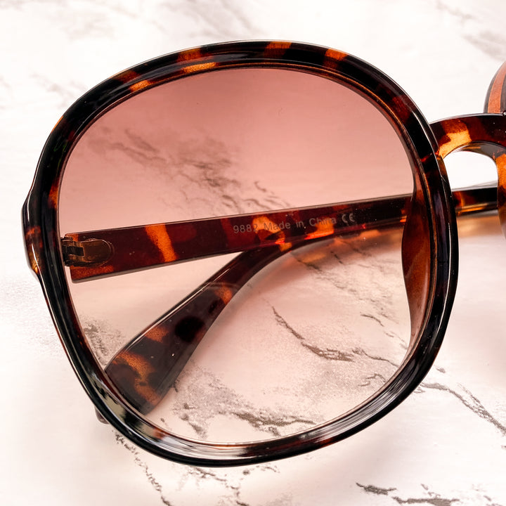 DONNA SUNNIES
